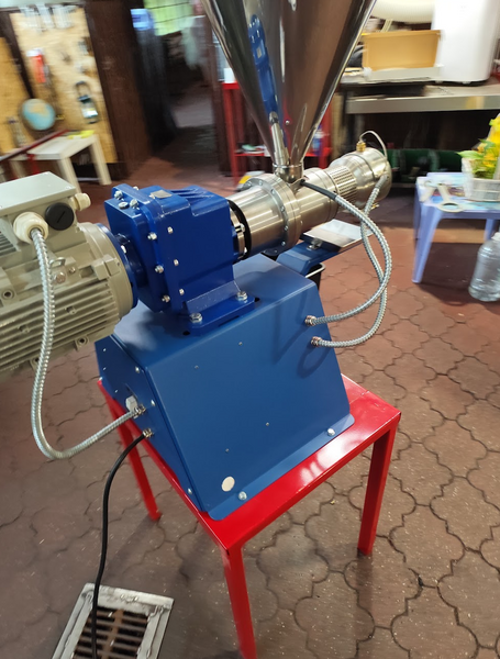 Presa ulei industriala 220V, 2.2kW