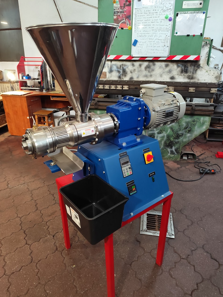 Presa ulei industriala 220V, 2.2kW